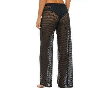 Jordan Taylor Black Mesh Cover-Up Pants. Women’s Large